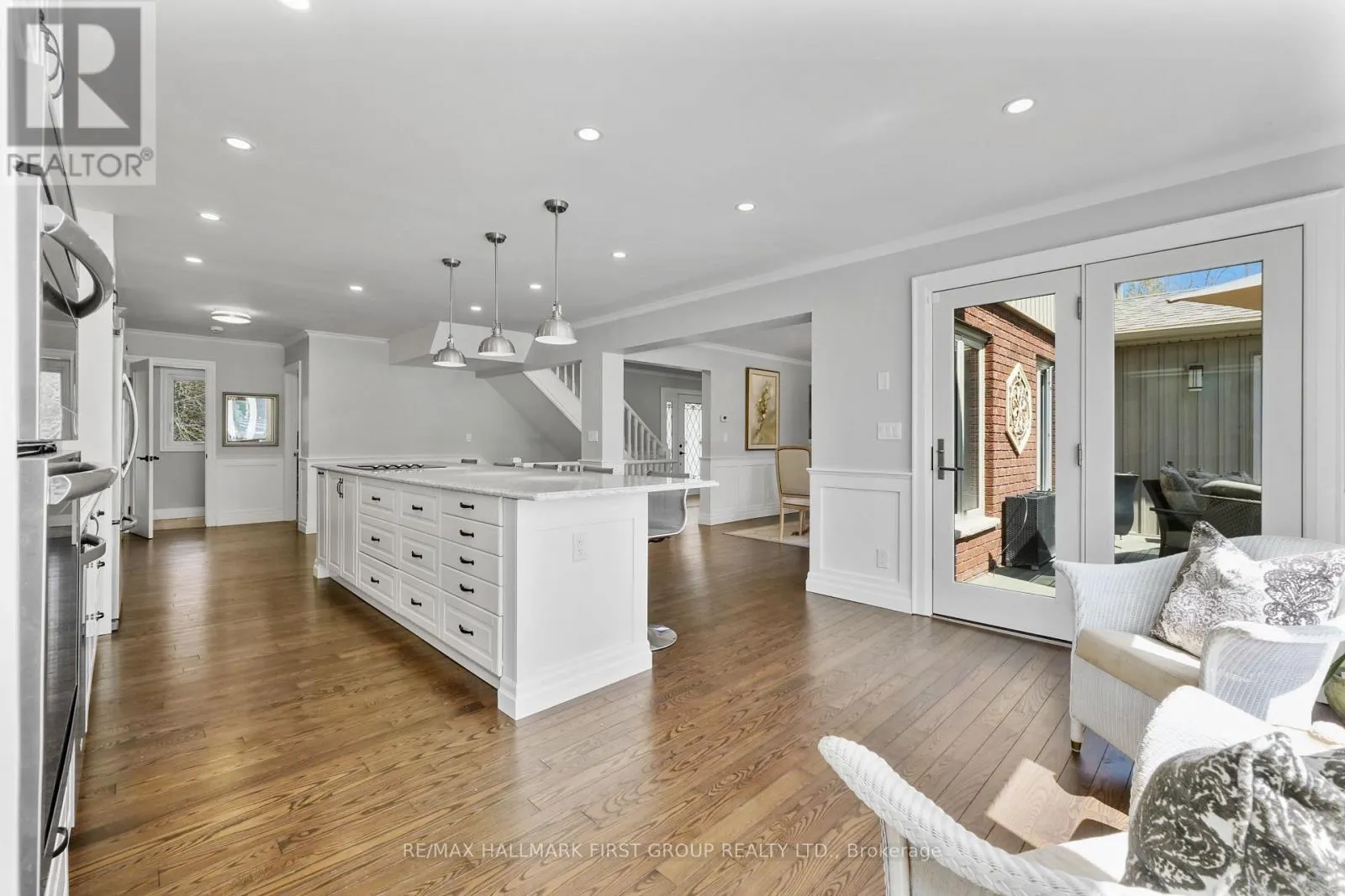 3 HAMILTON COURT