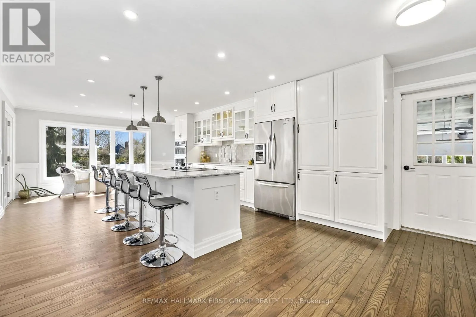3 HAMILTON COURT
