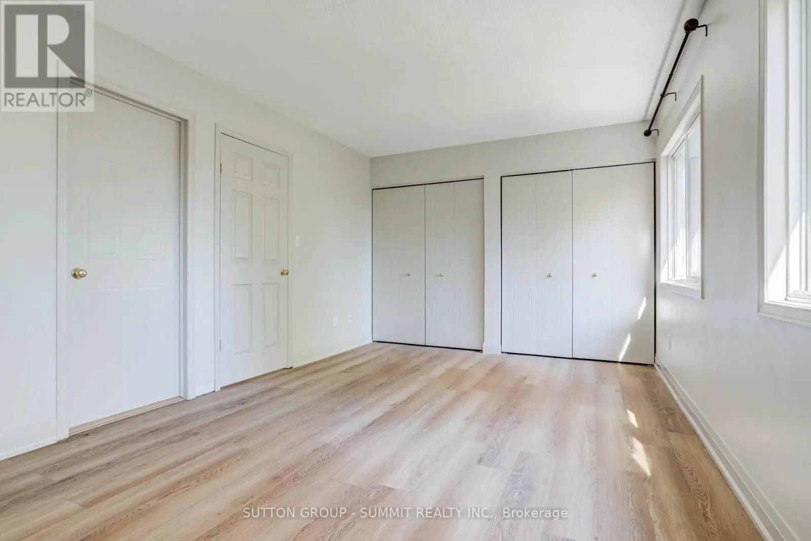 346 UNIVERSITY DOWNS CRESCENT