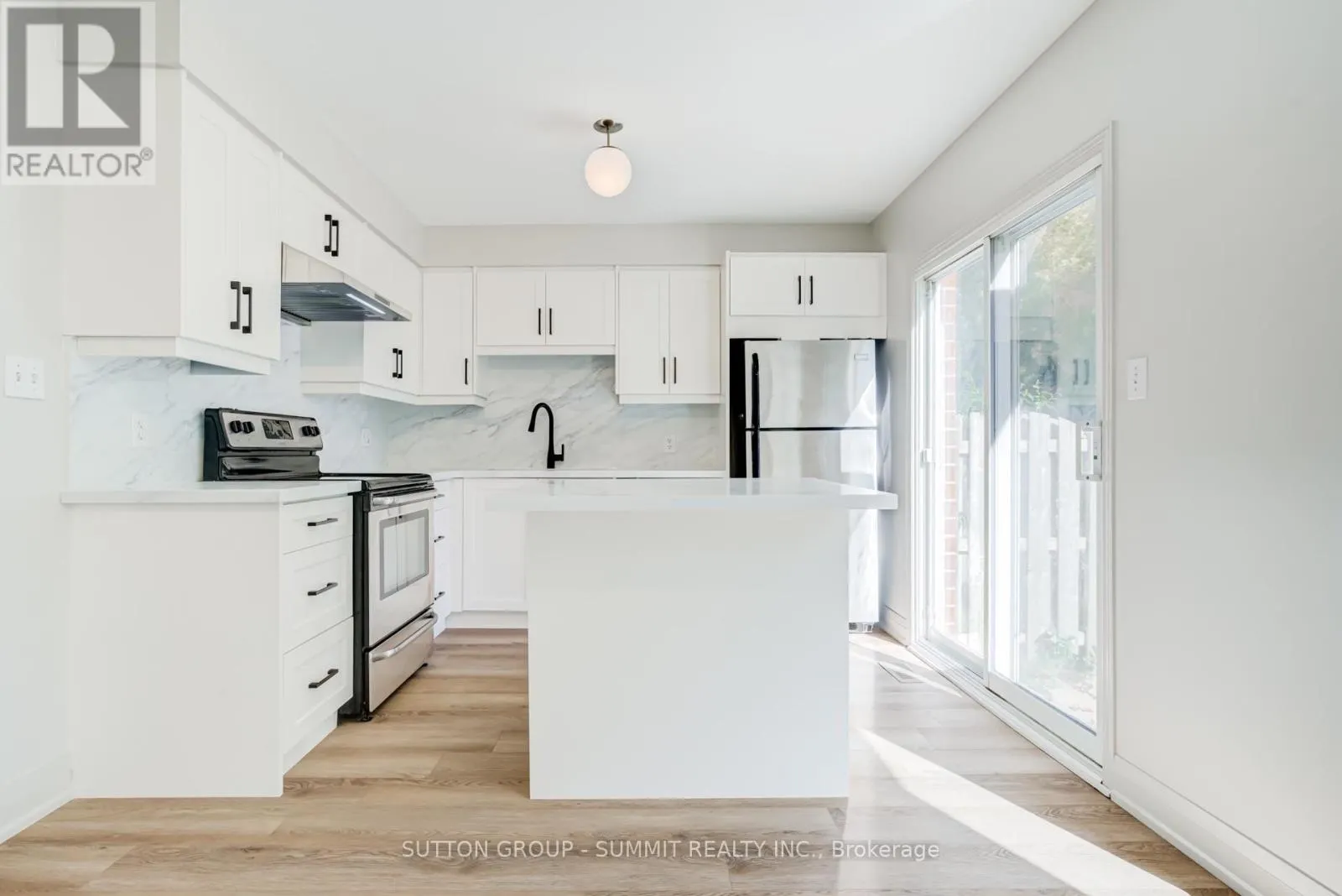 346 UNIVERSITY DOWNS CRESCENT