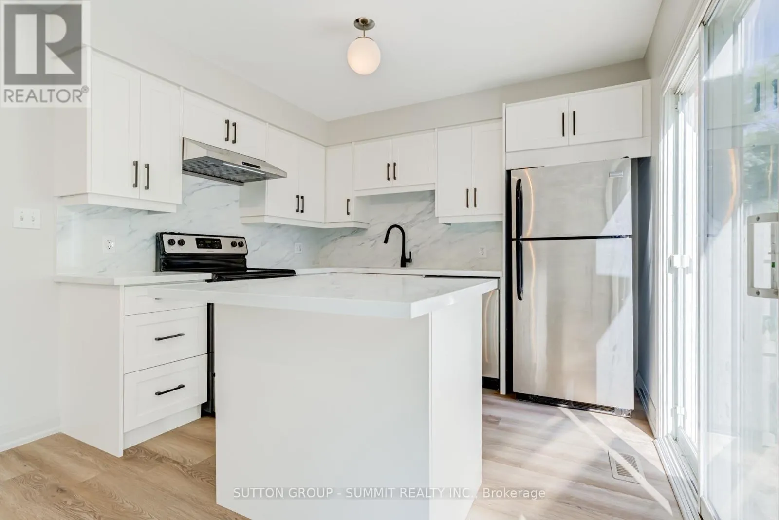 346 UNIVERSITY DOWNS CRESCENT