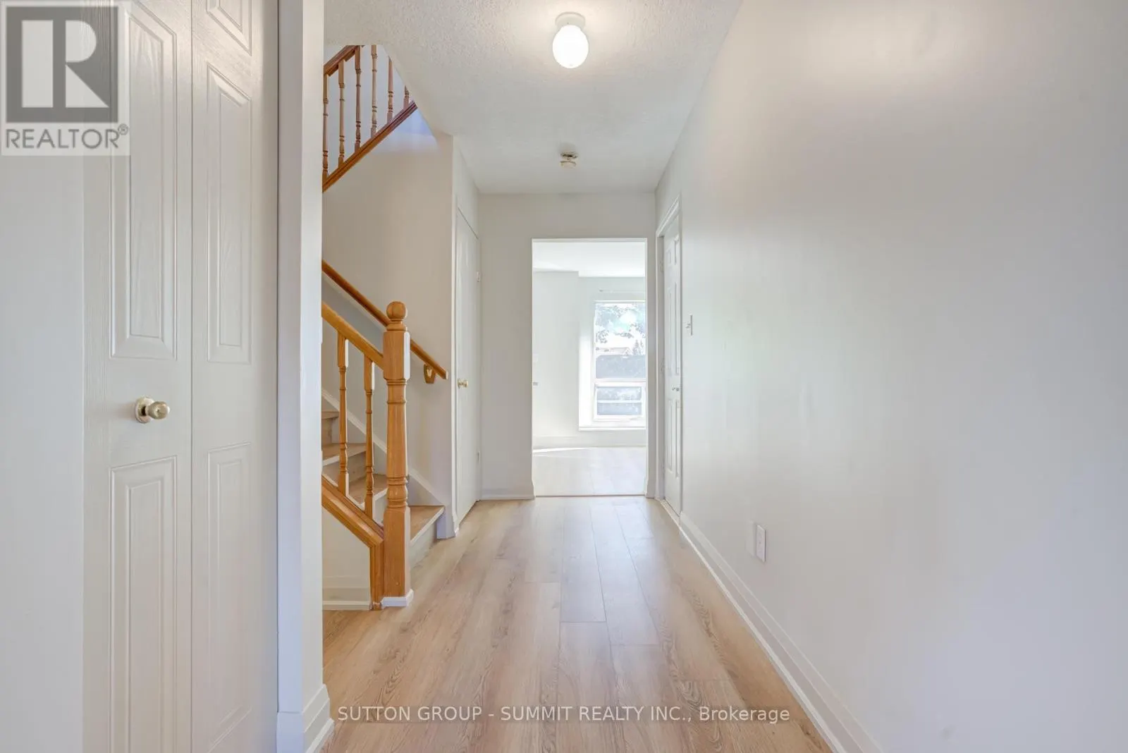 346 UNIVERSITY DOWNS CRESCENT