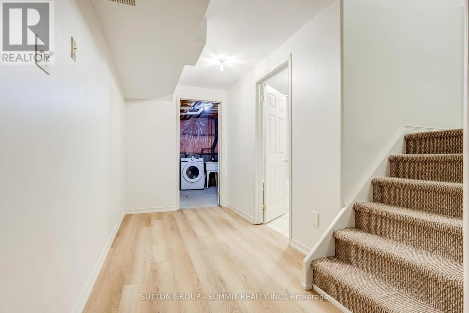 346 UNIVERSITY DOWNS CRESCENT