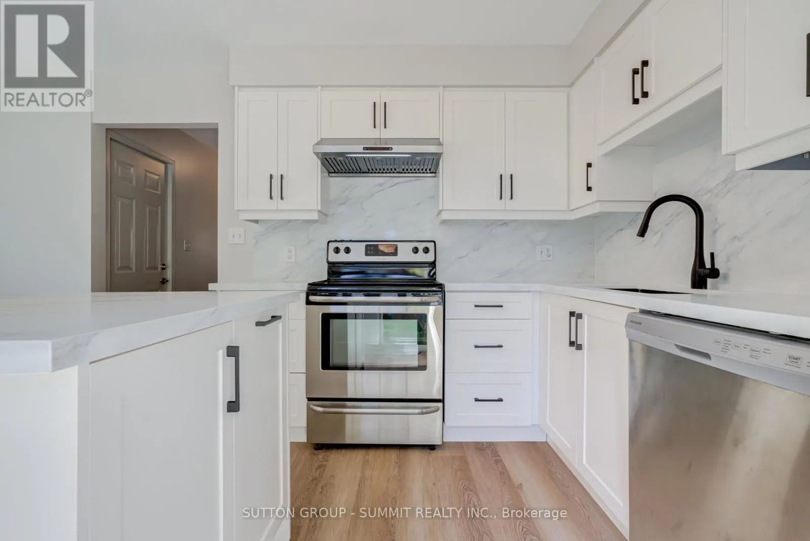346 UNIVERSITY DOWNS CRESCENT