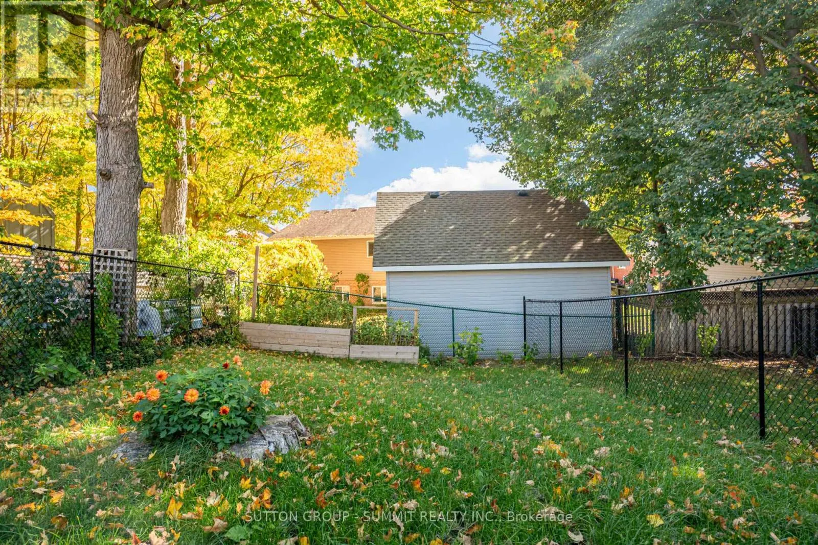 346 UNIVERSITY DOWNS CRESCENT