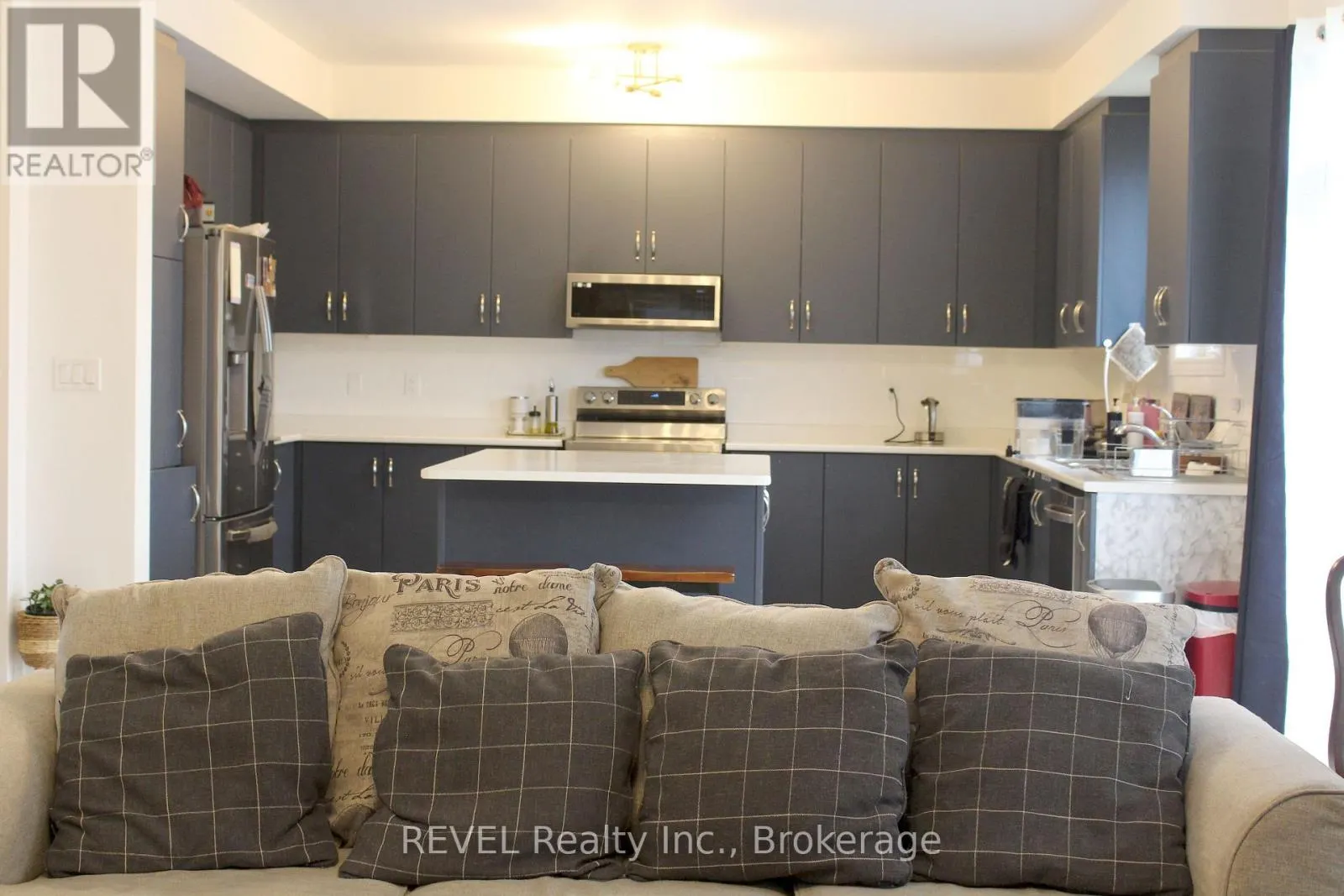 58 ORIOLE CRESCENT