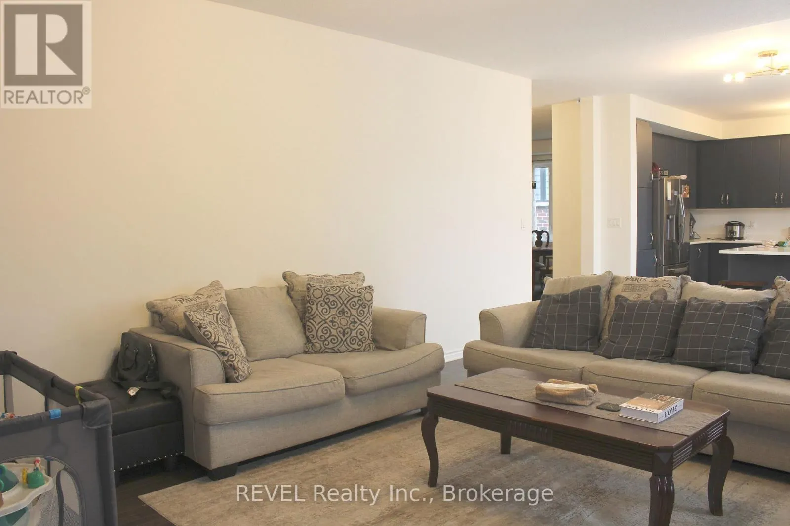 58 ORIOLE CRESCENT