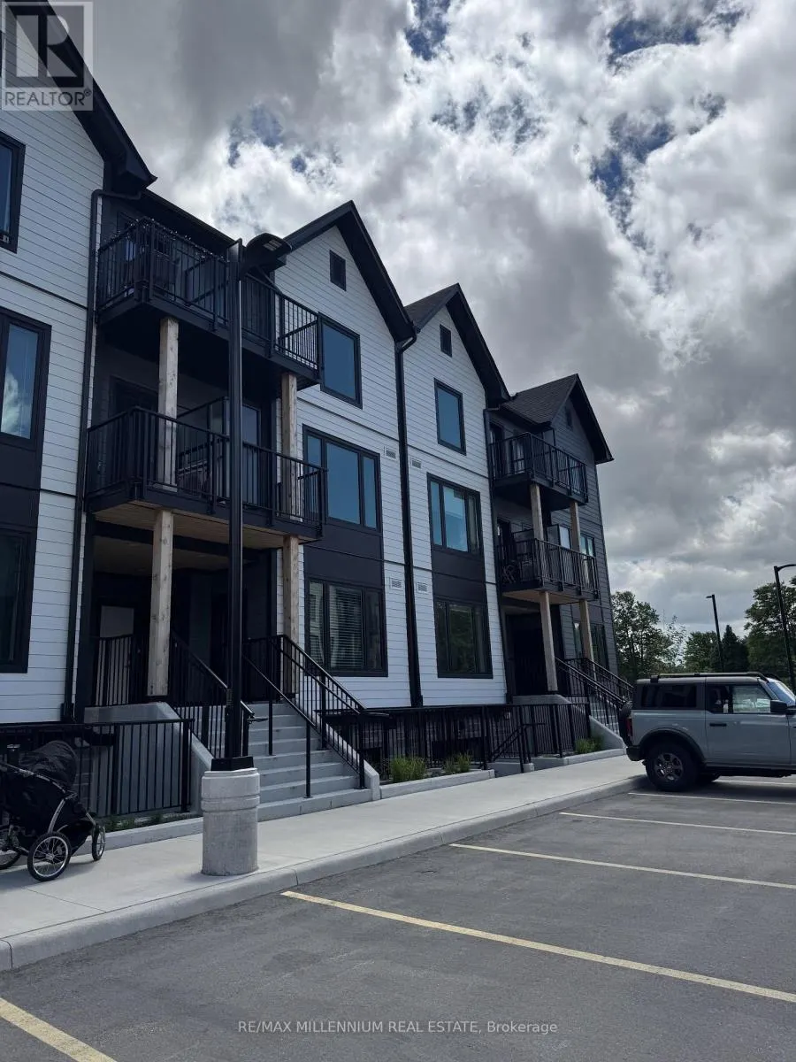 214 - 708 WOOLWICH STREET