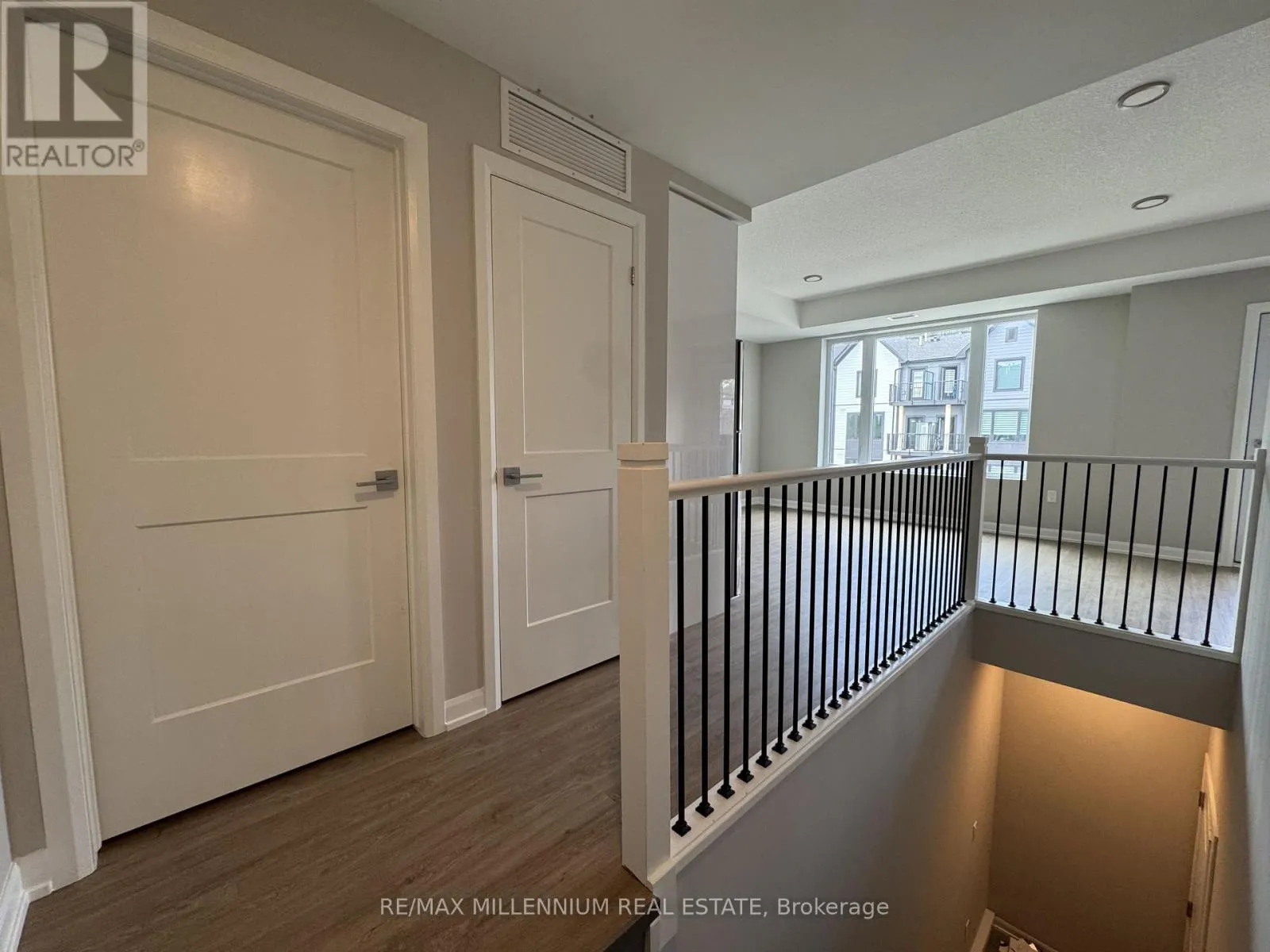 214 - 708 WOOLWICH STREET