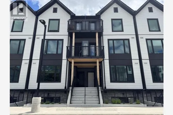 214 - 708 WOOLWICH STREET