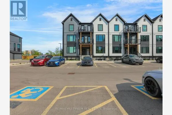 312 - 708 WOOLWICH STREET