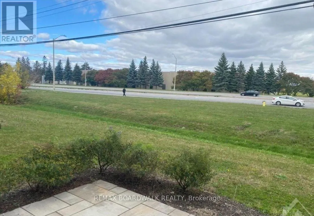 103 & 104 - 2500 ST LAURENT BOULEVARD