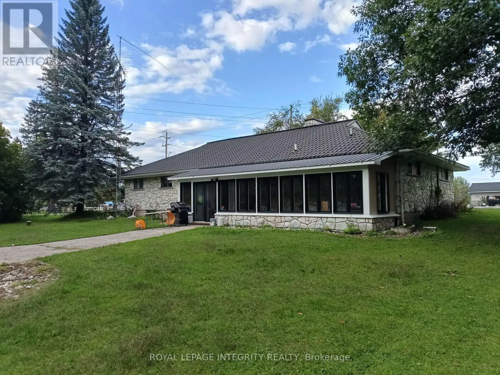 2591 CARP ROAD