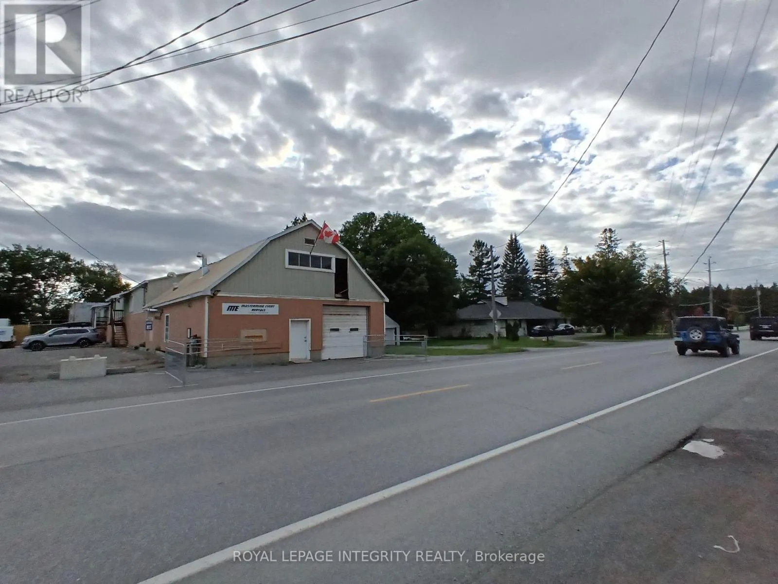 2591 CARP ROAD