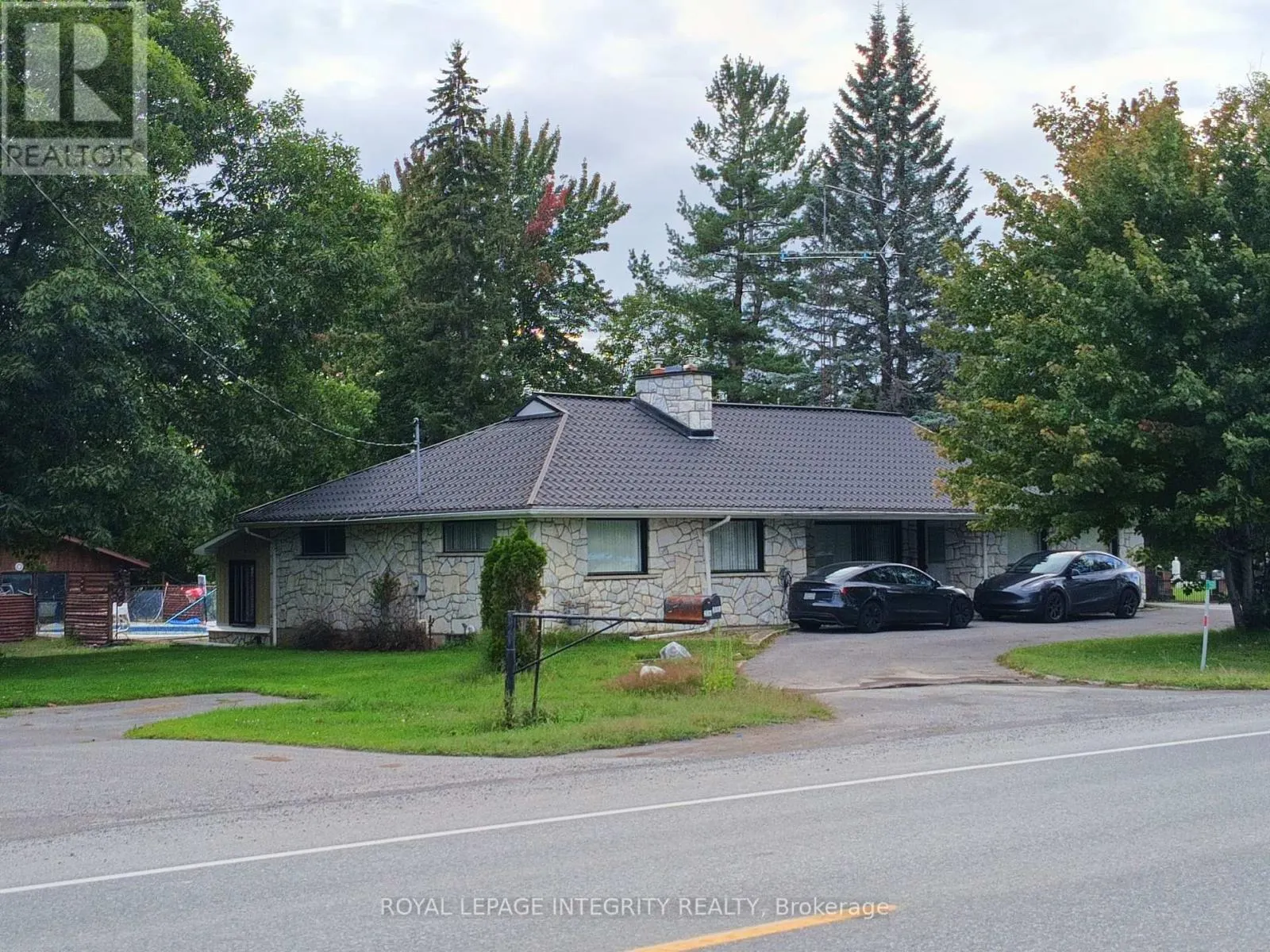 2591 CARP ROAD