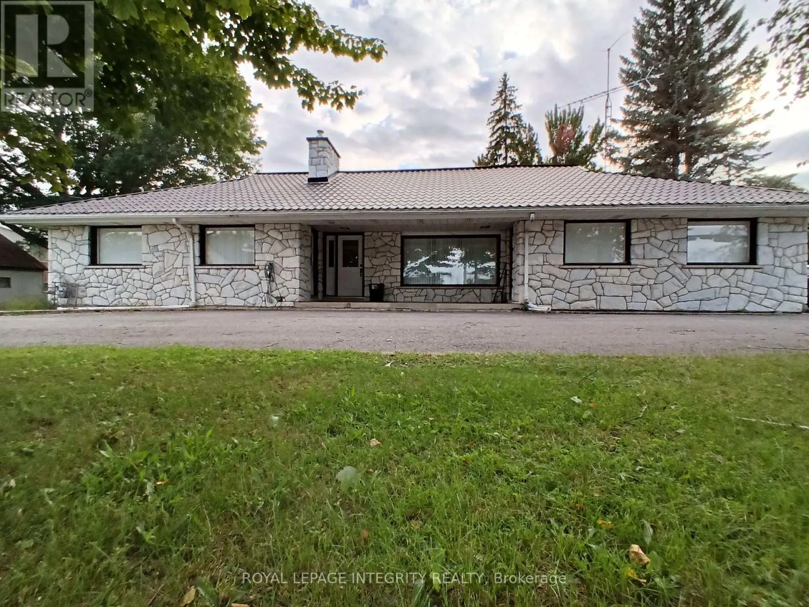 2591 CARP ROAD
