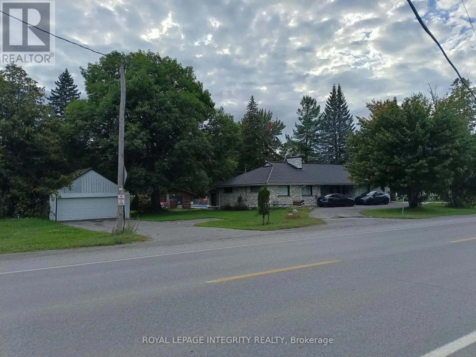 2591 CARP ROAD