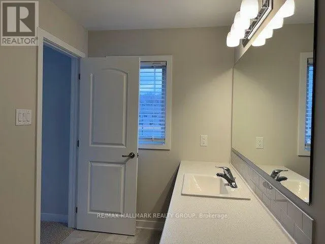 521 GALANTHUS WALK