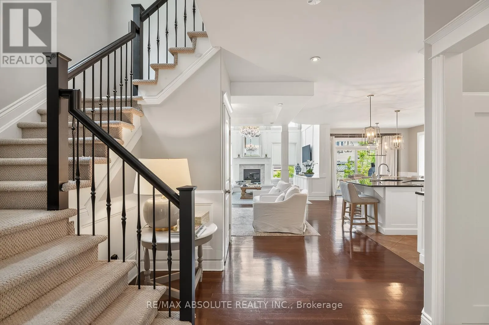 414 LANDSWOOD WAY