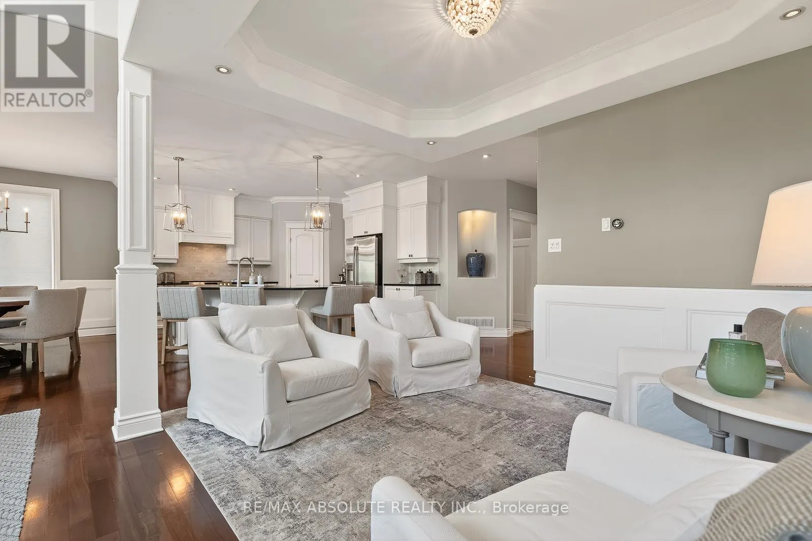 414 LANDSWOOD WAY