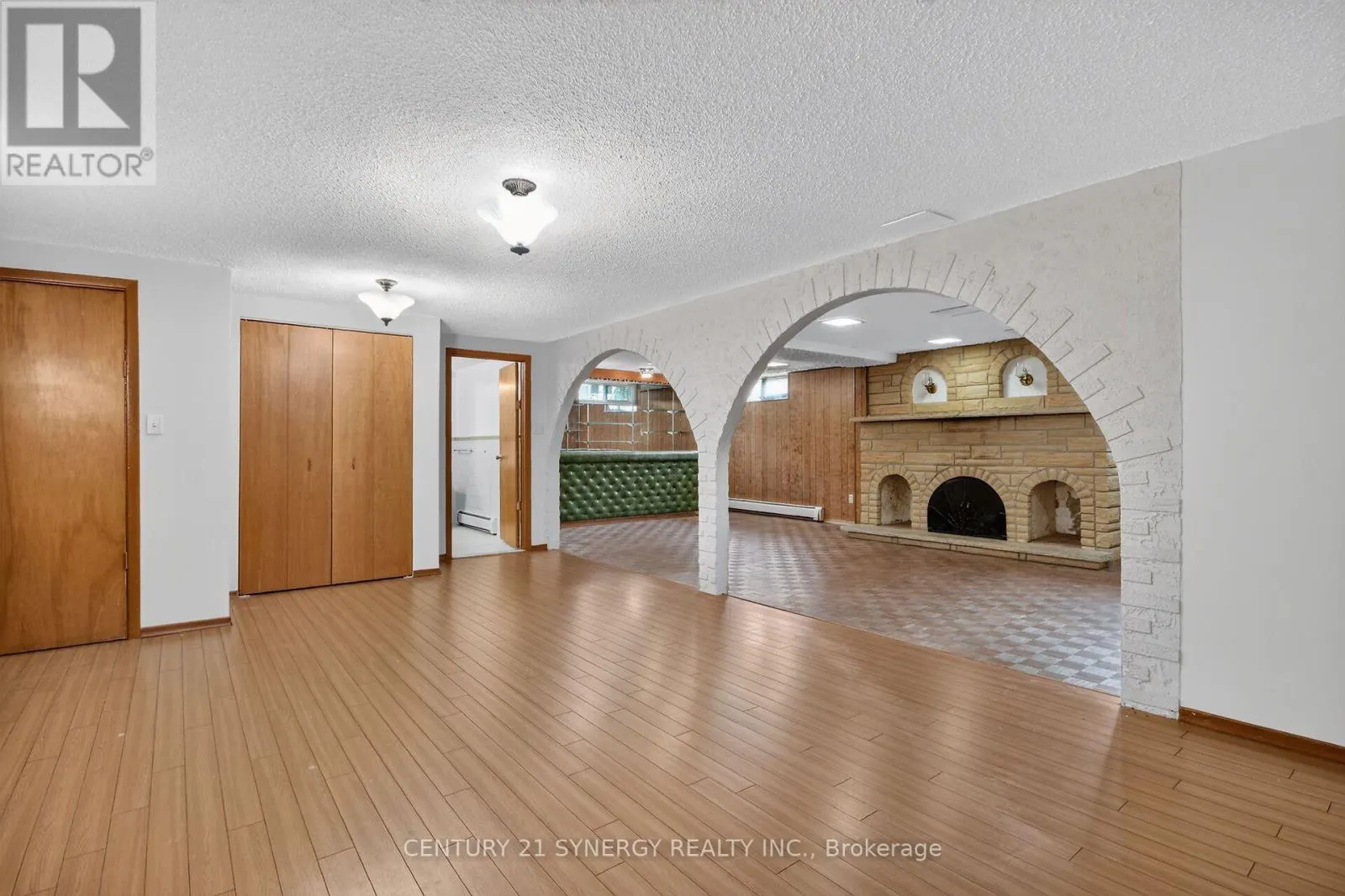 974 GREENBRIAR AVENUE