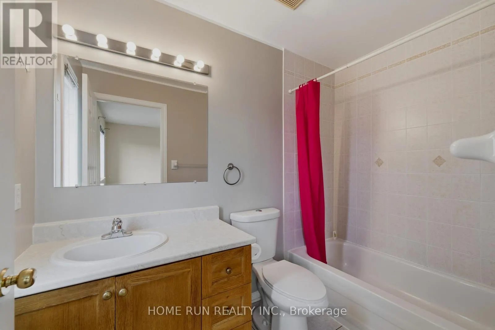 2632 PALINGS PRIVATE