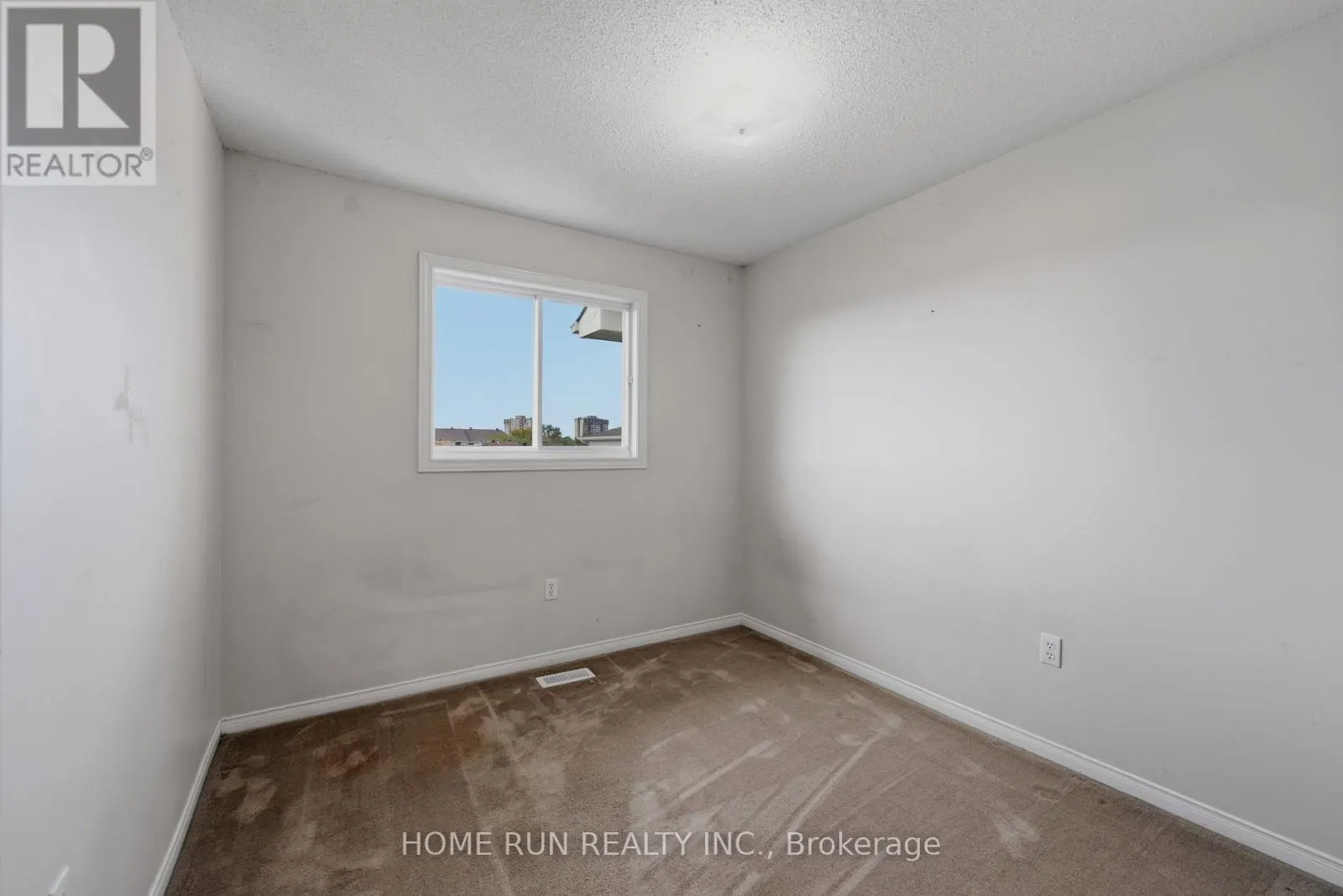 2632 PALINGS PRIVATE