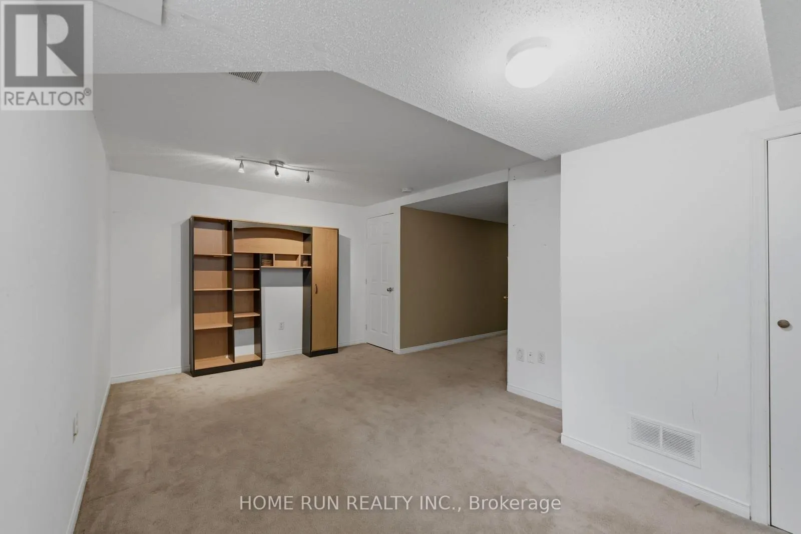 2632 PALINGS PRIVATE