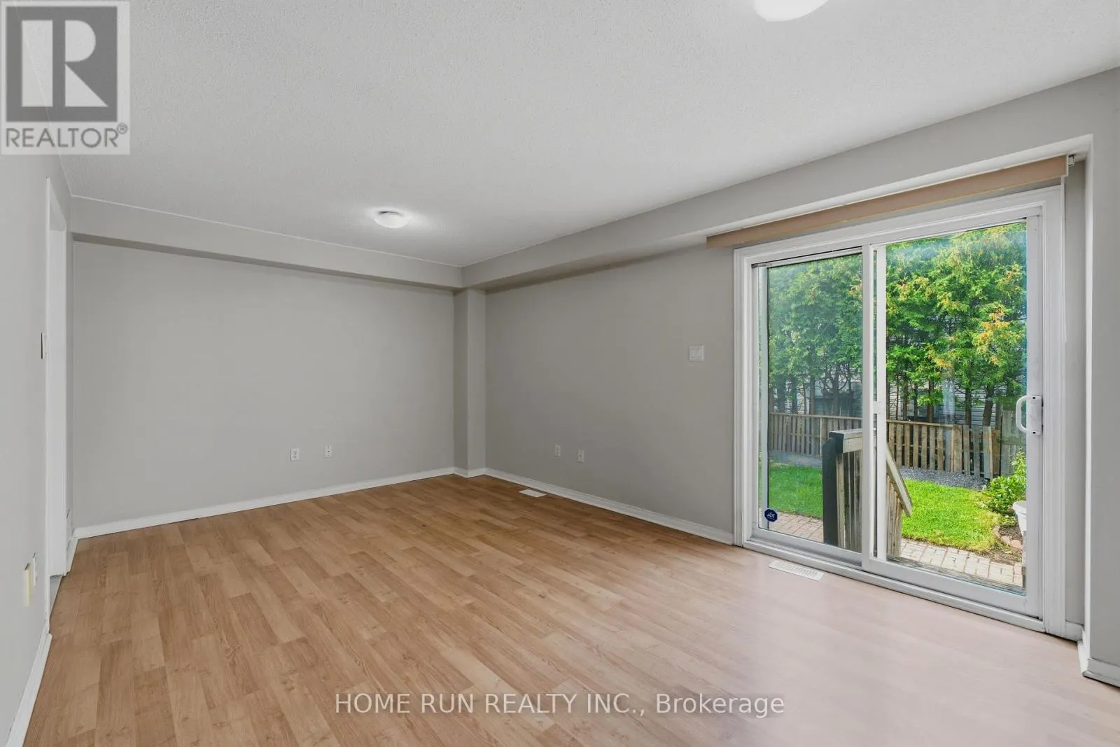 2632 PALINGS PRIVATE