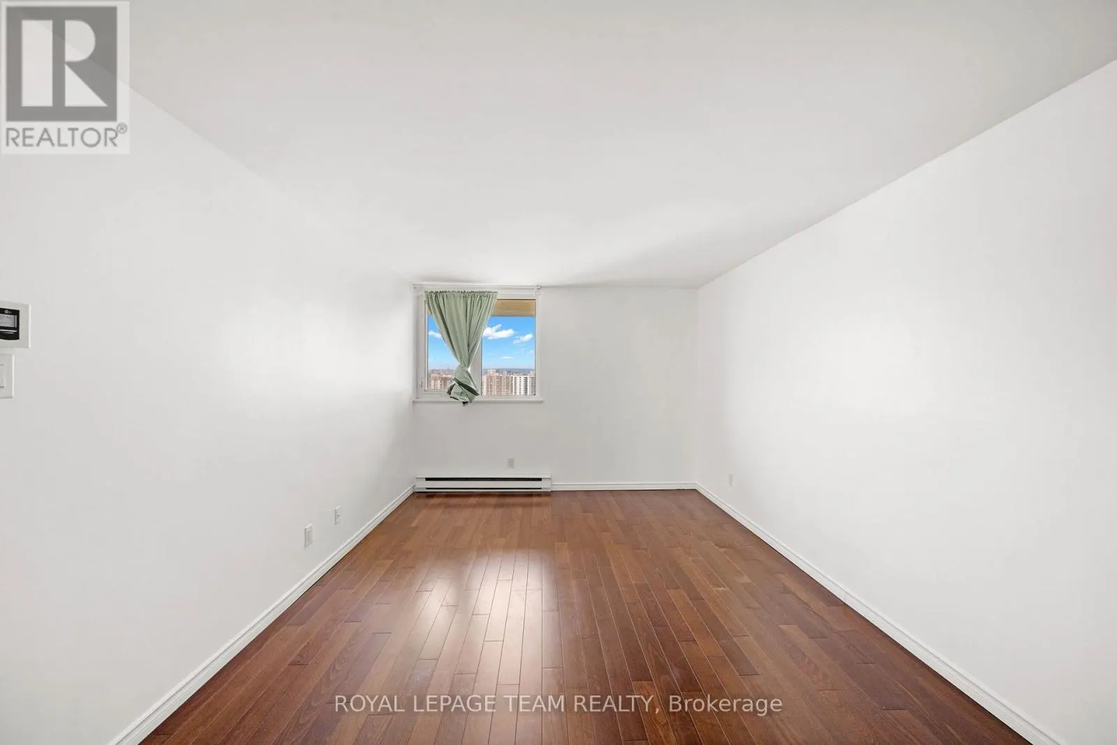 2408 - 1500 RIVERSIDE DRIVE
