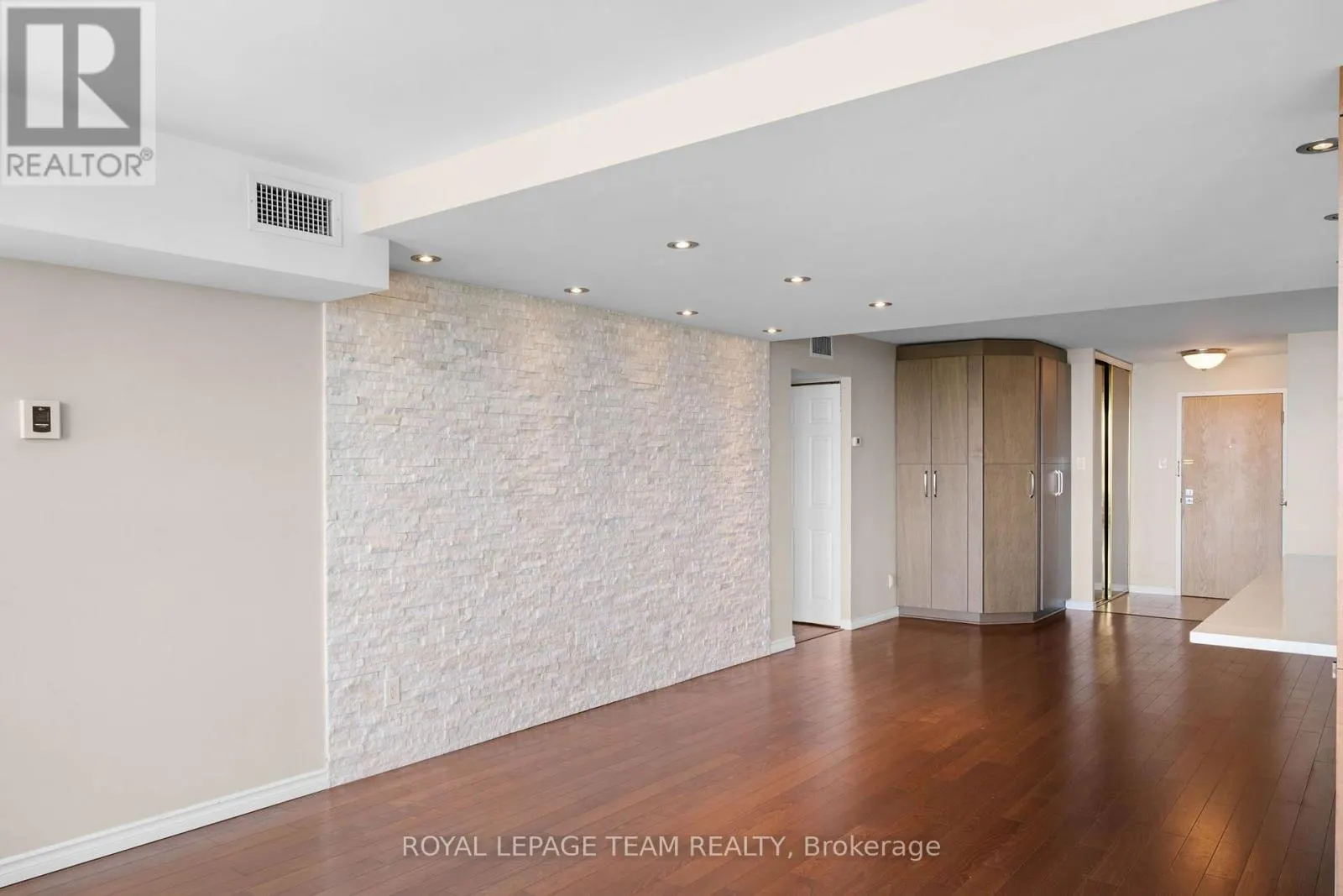 2408 - 1500 RIVERSIDE DRIVE