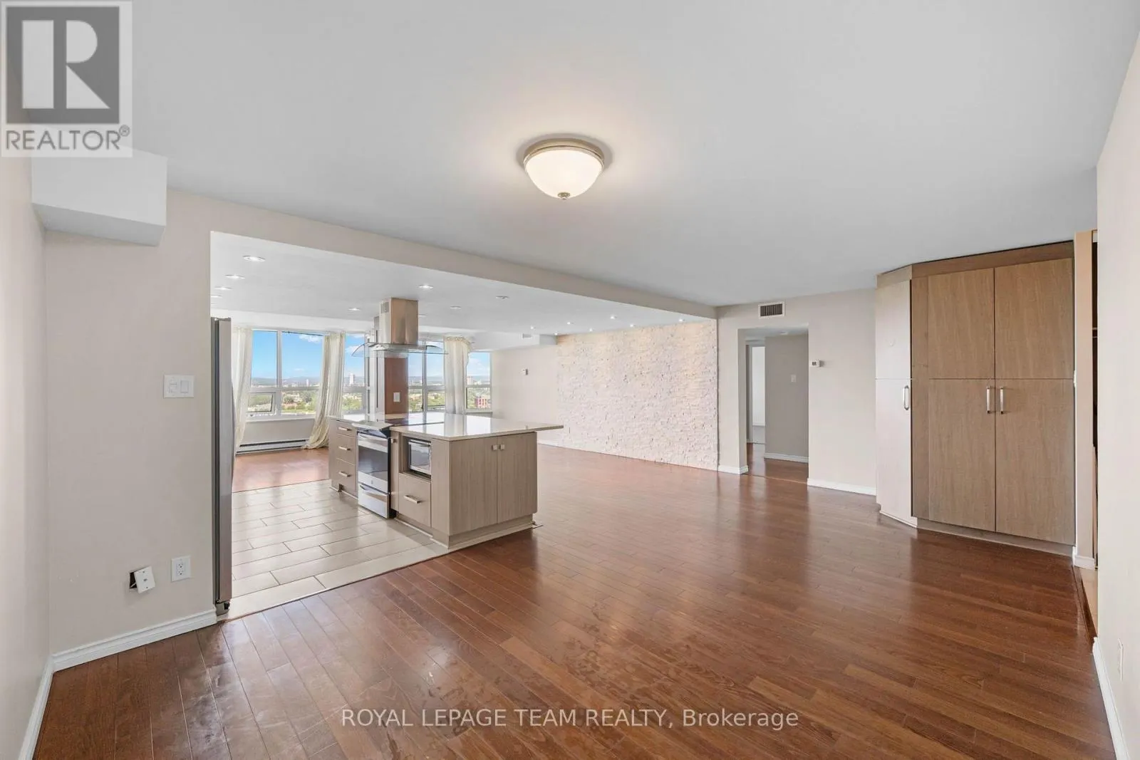 2408 - 1500 RIVERSIDE DRIVE