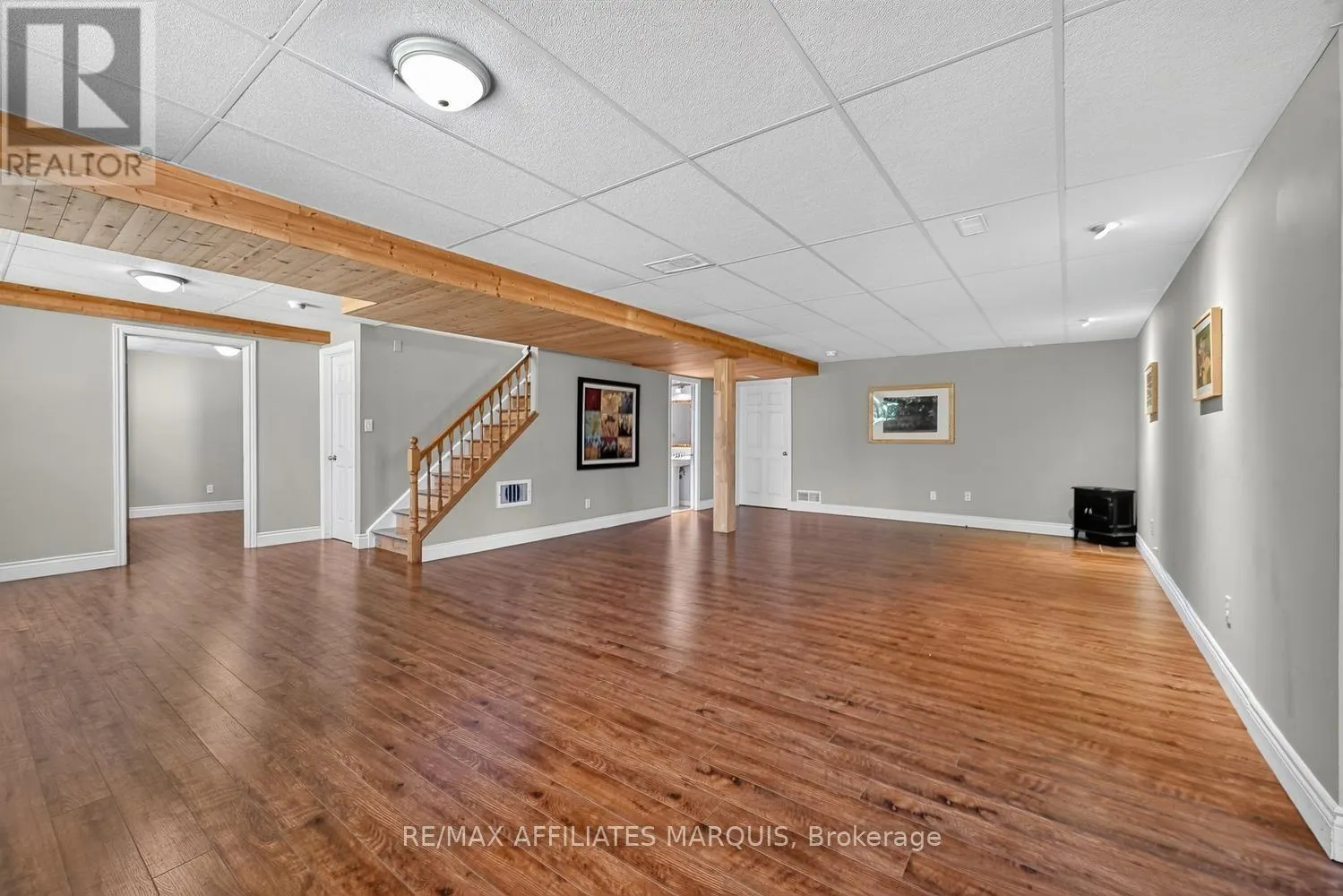 240 NOONAN ROAD S