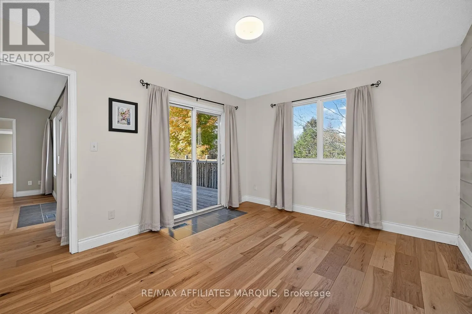 240 NOONAN ROAD S