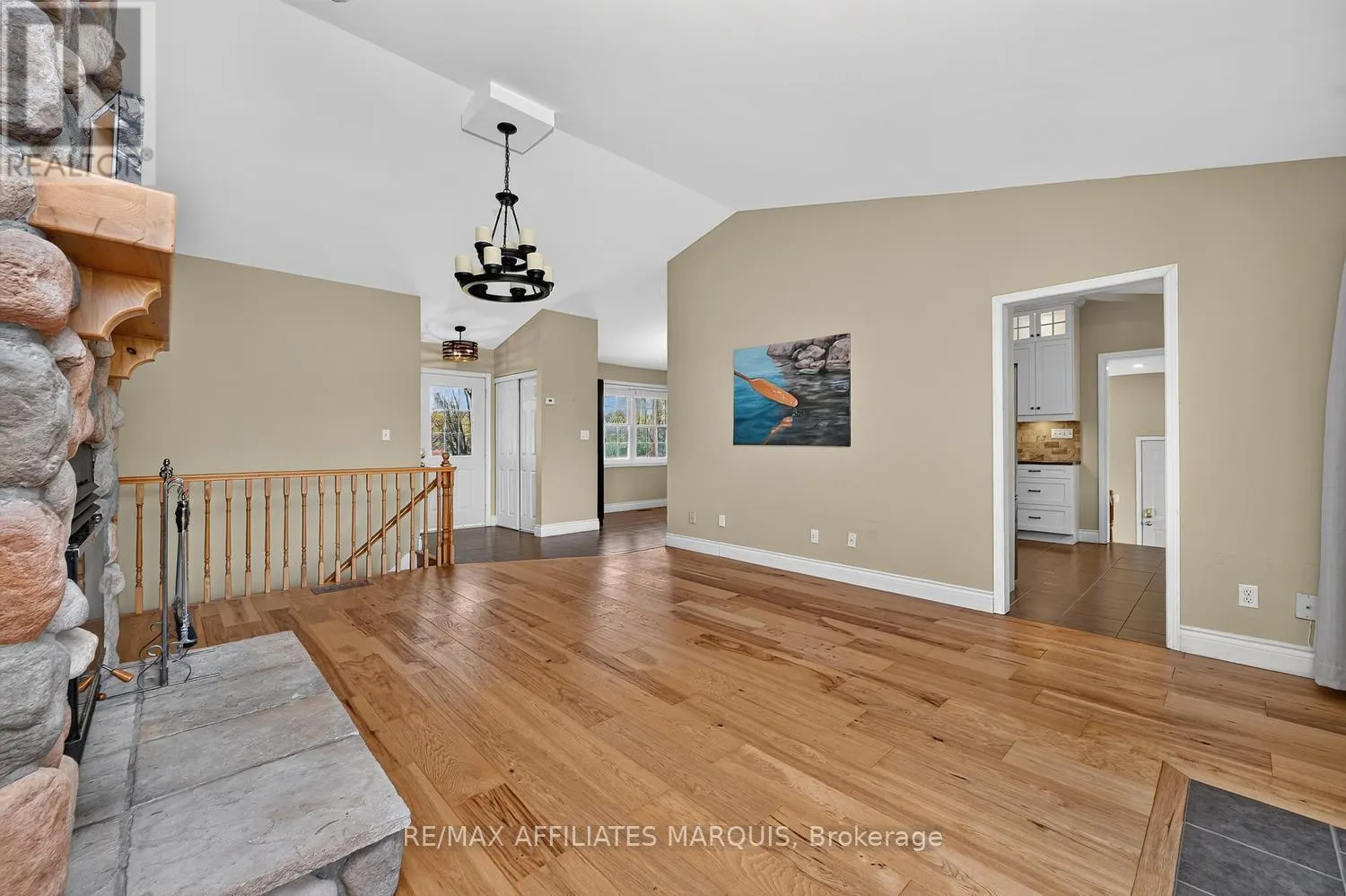 240 NOONAN ROAD S