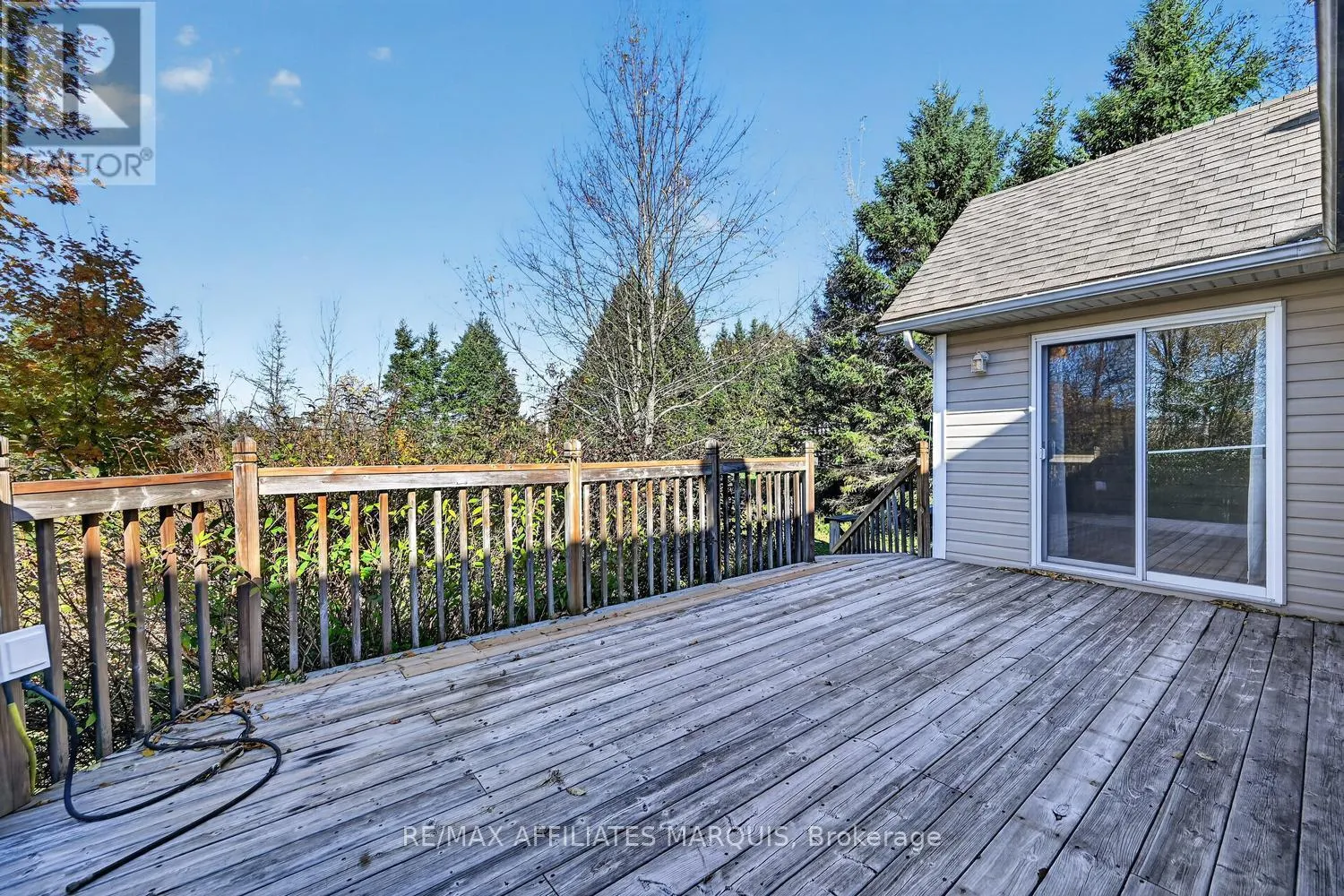 240 NOONAN ROAD S
