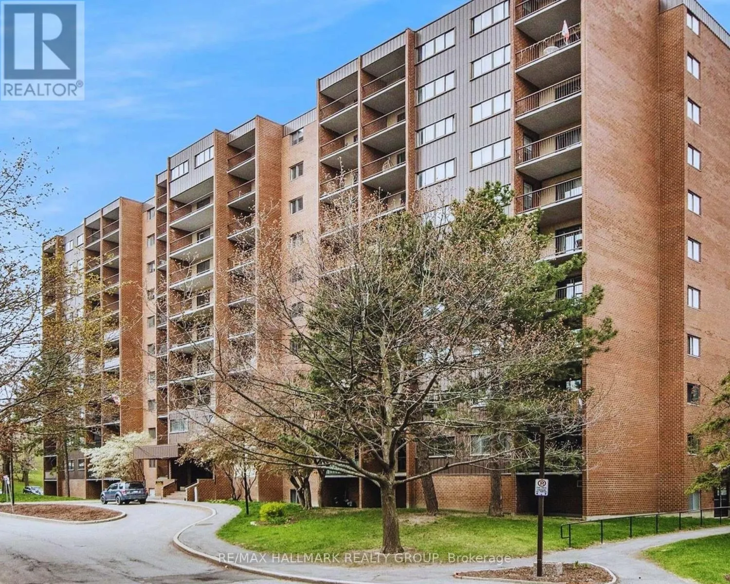 401 - 2630 SOUTHVALE CRESCENT