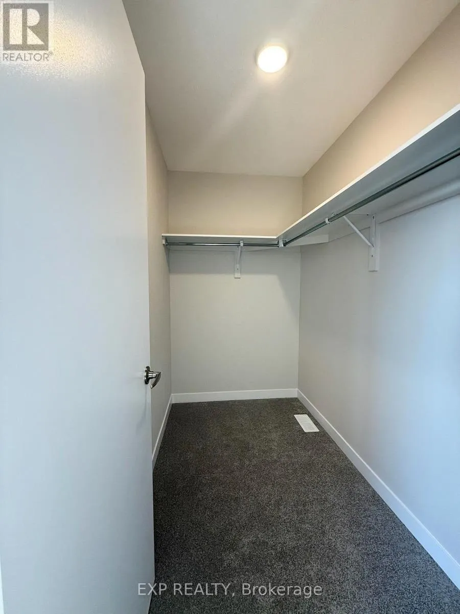 373 FALSETTO STREET