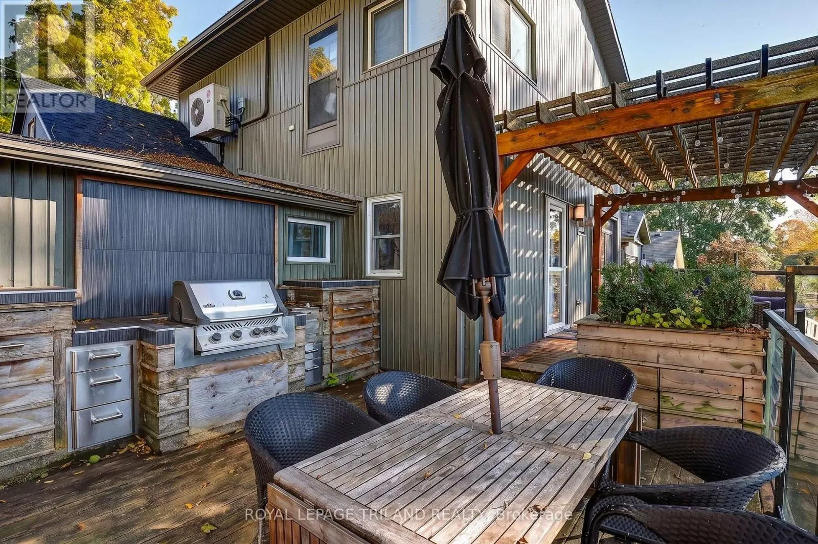 3137 HALE STREET