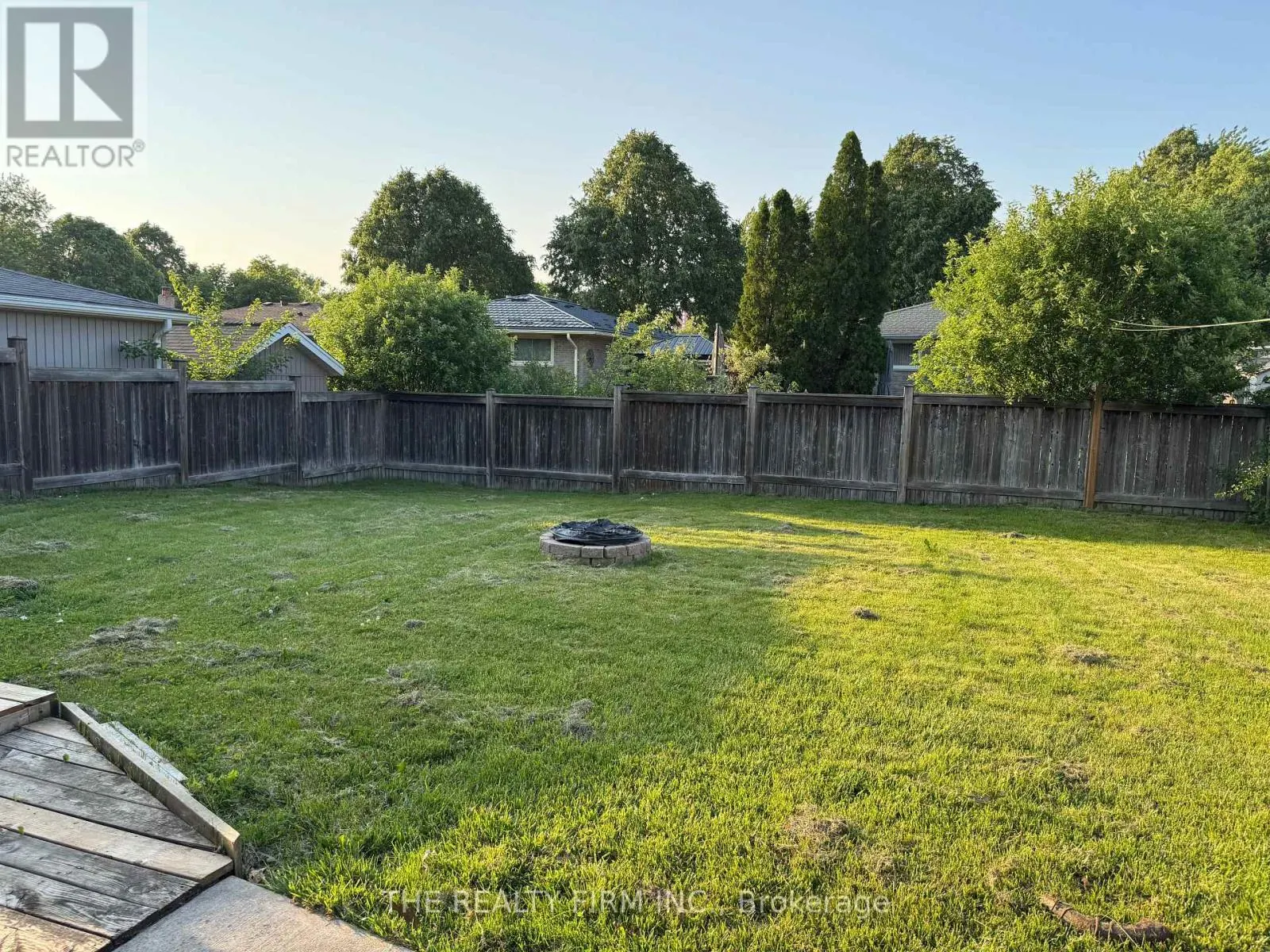22 ARCHER CRESCENT