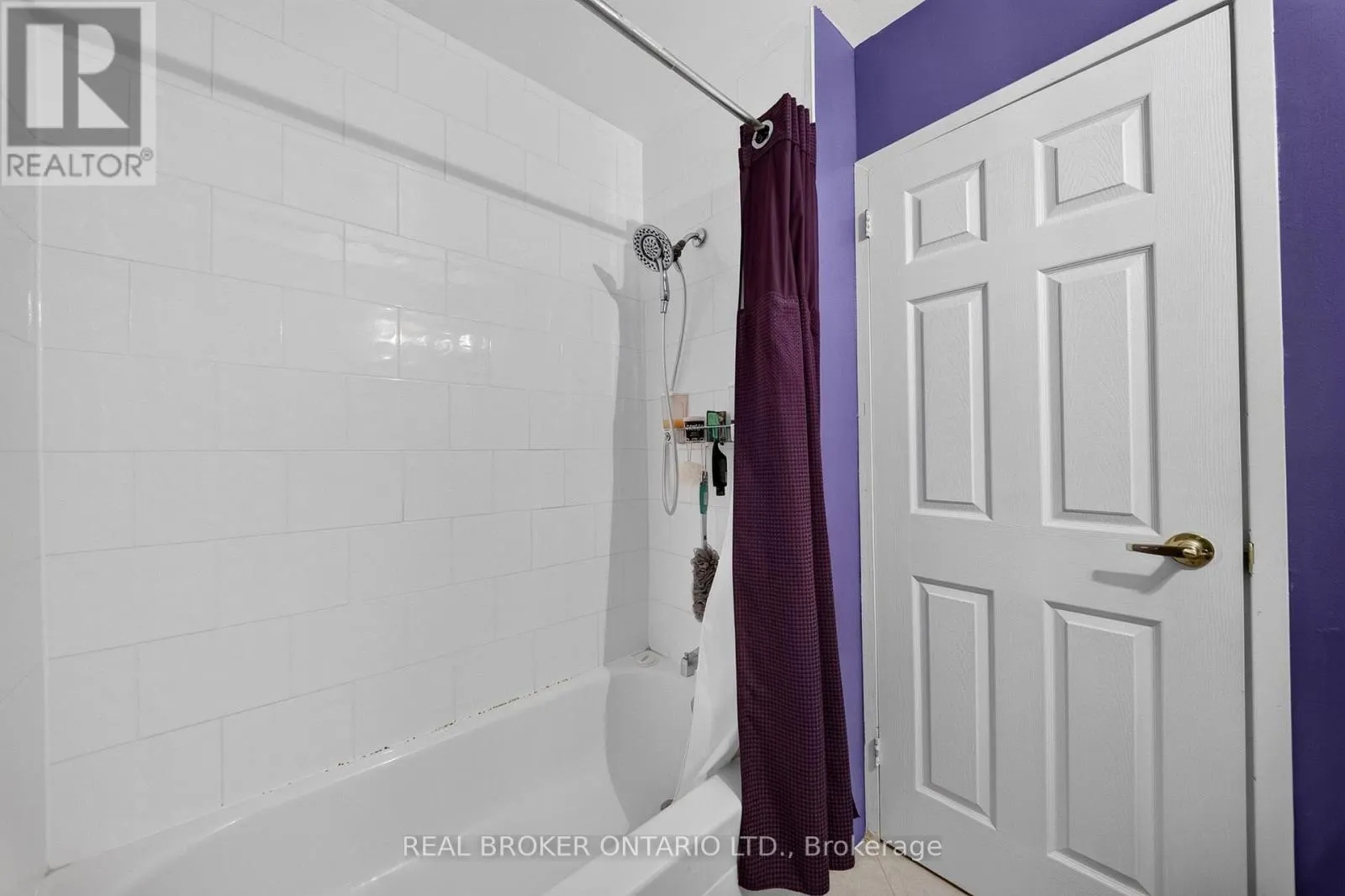 76 GOLDEN ORCHARD DRIVE