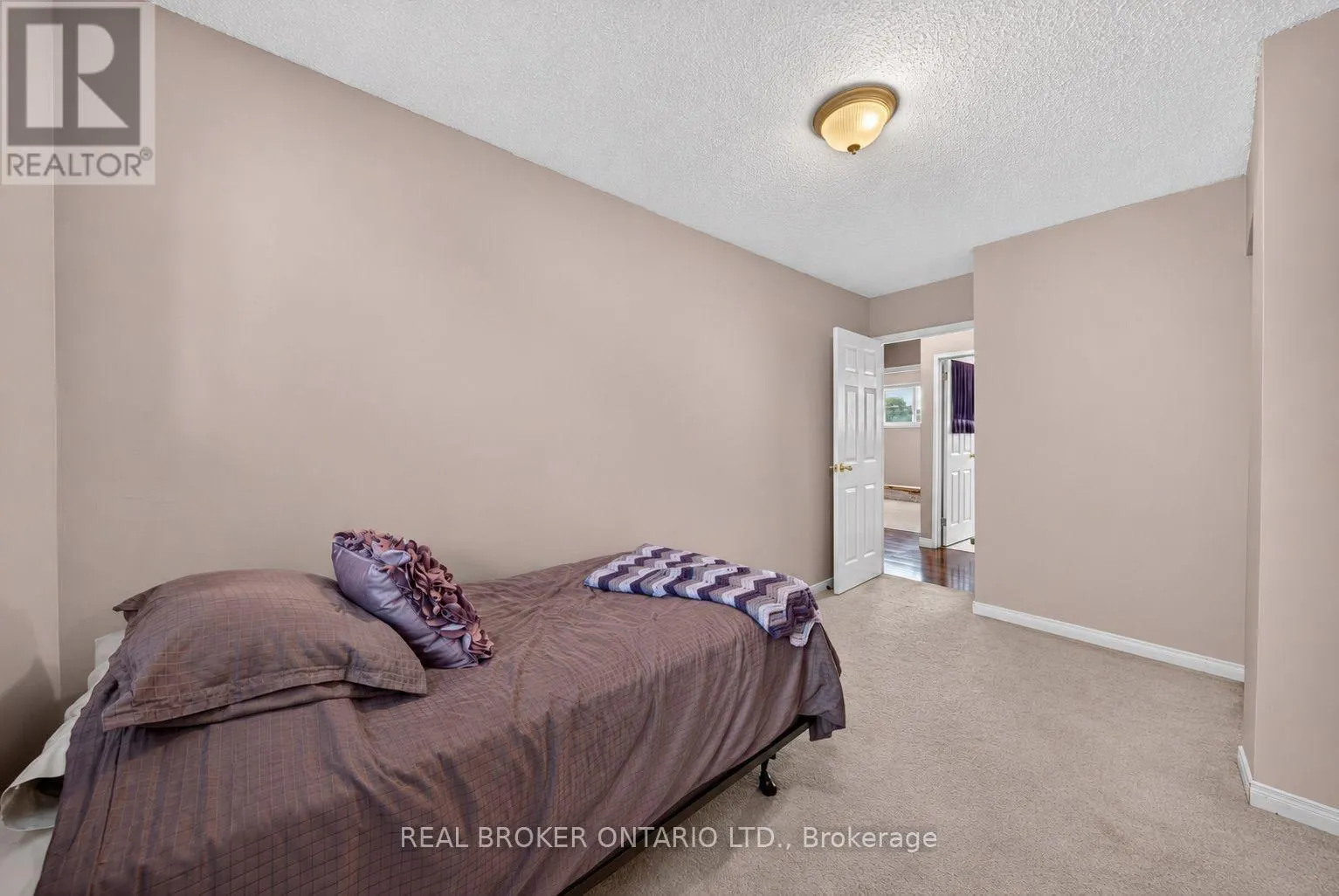76 GOLDEN ORCHARD DRIVE