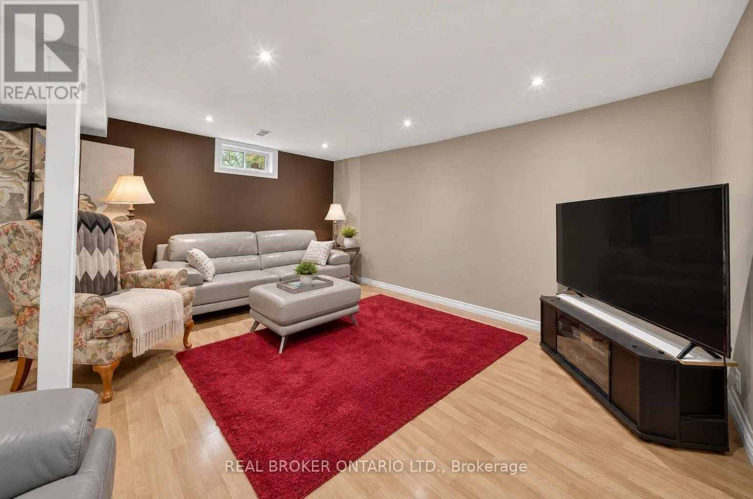 76 GOLDEN ORCHARD DRIVE