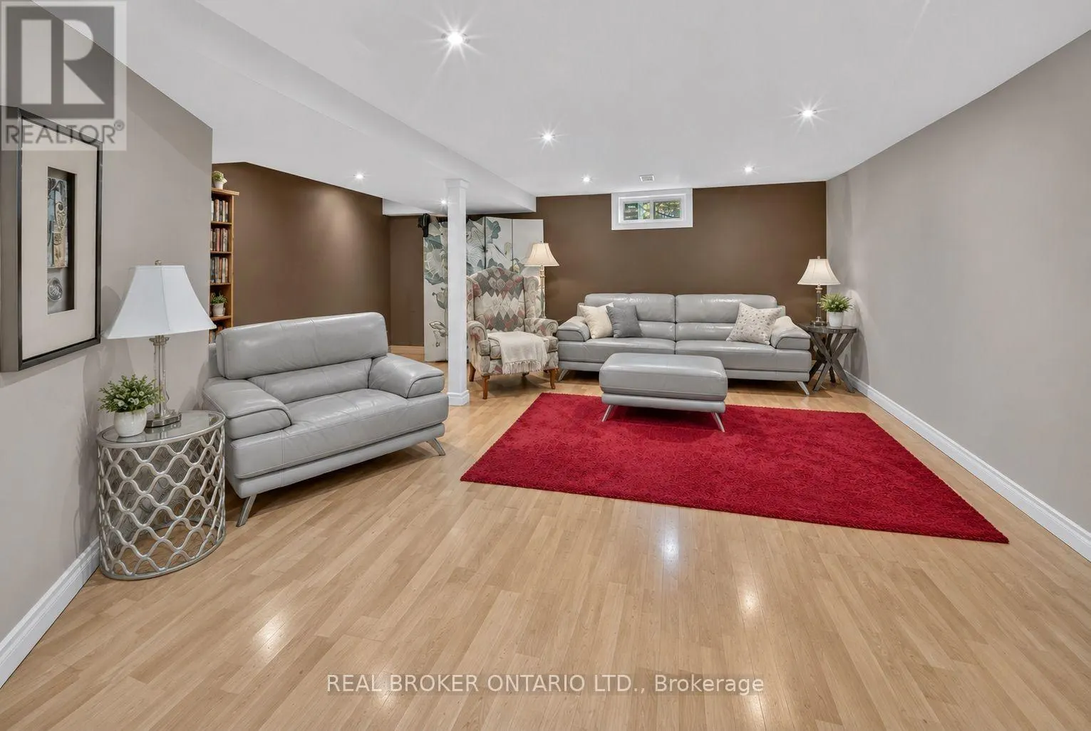 76 GOLDEN ORCHARD DRIVE