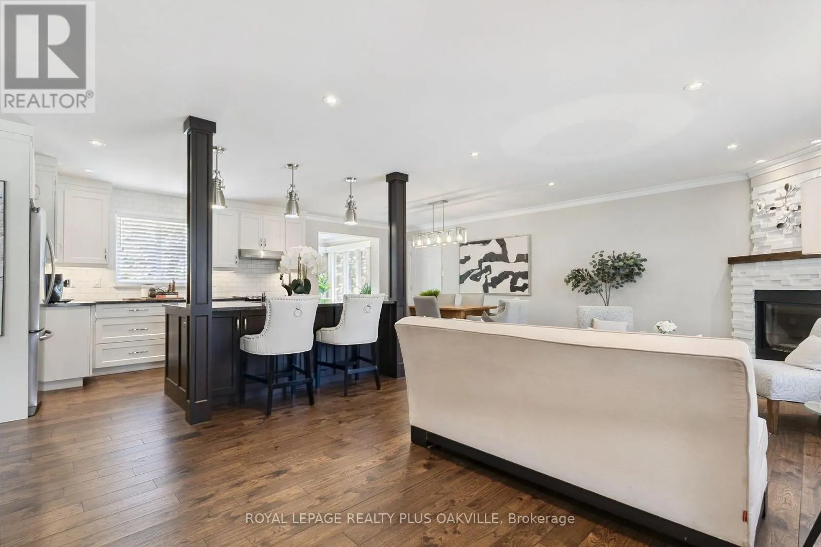 340 CLARENDON DRIVE