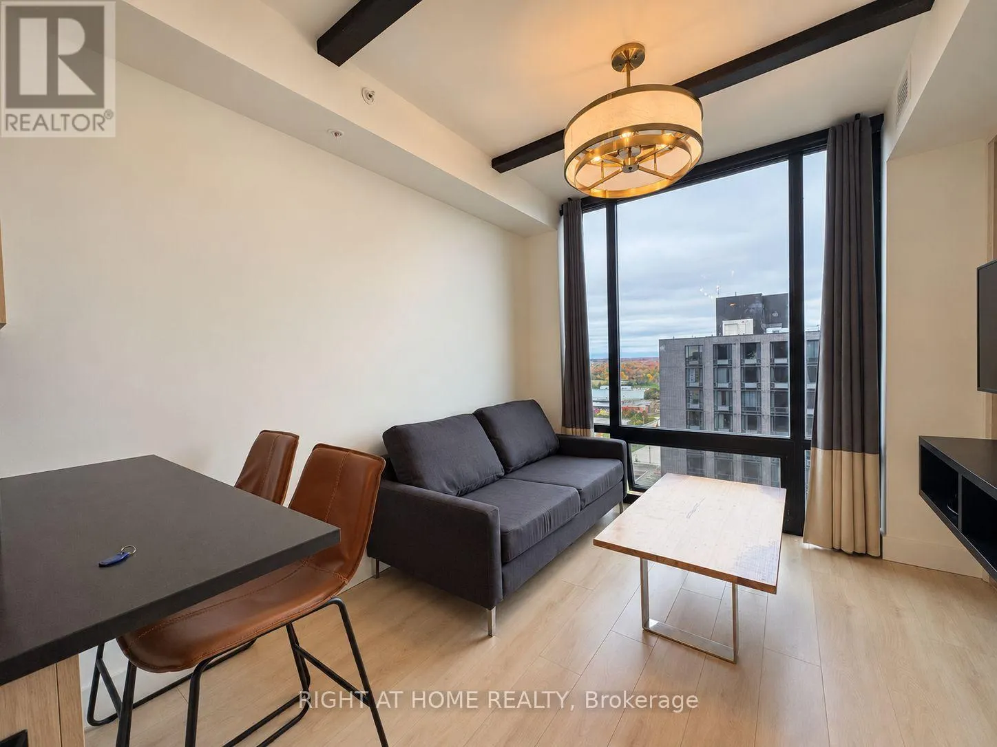 S- 2225 - 145 COLUMBIA STREET W