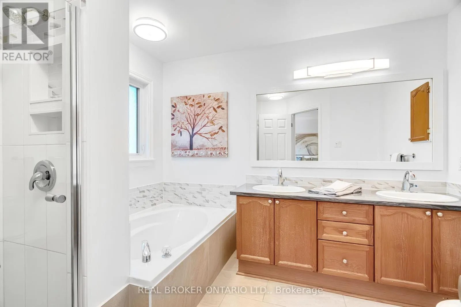 191 THORNBURY CRESCENT