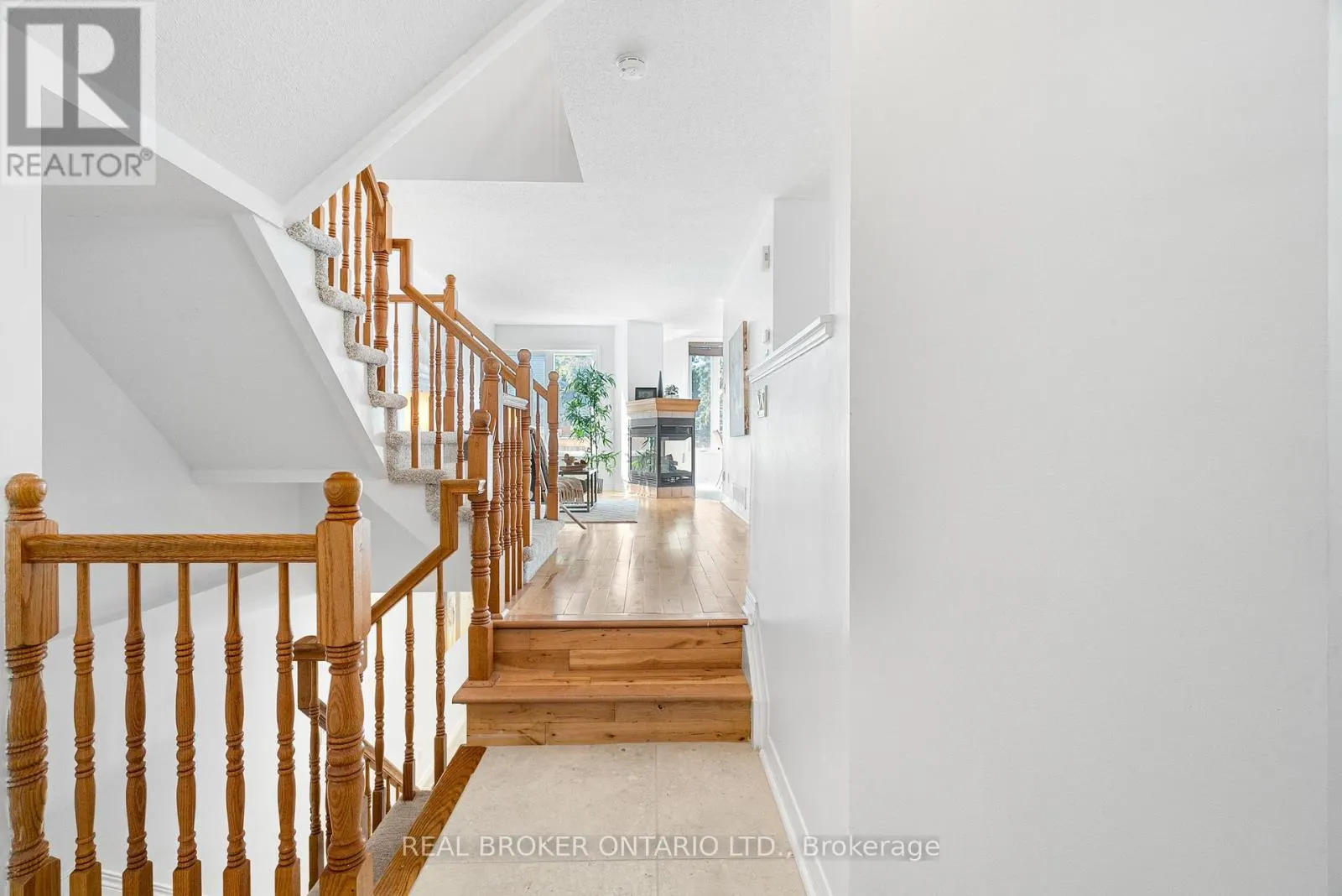 191 THORNBURY CRESCENT