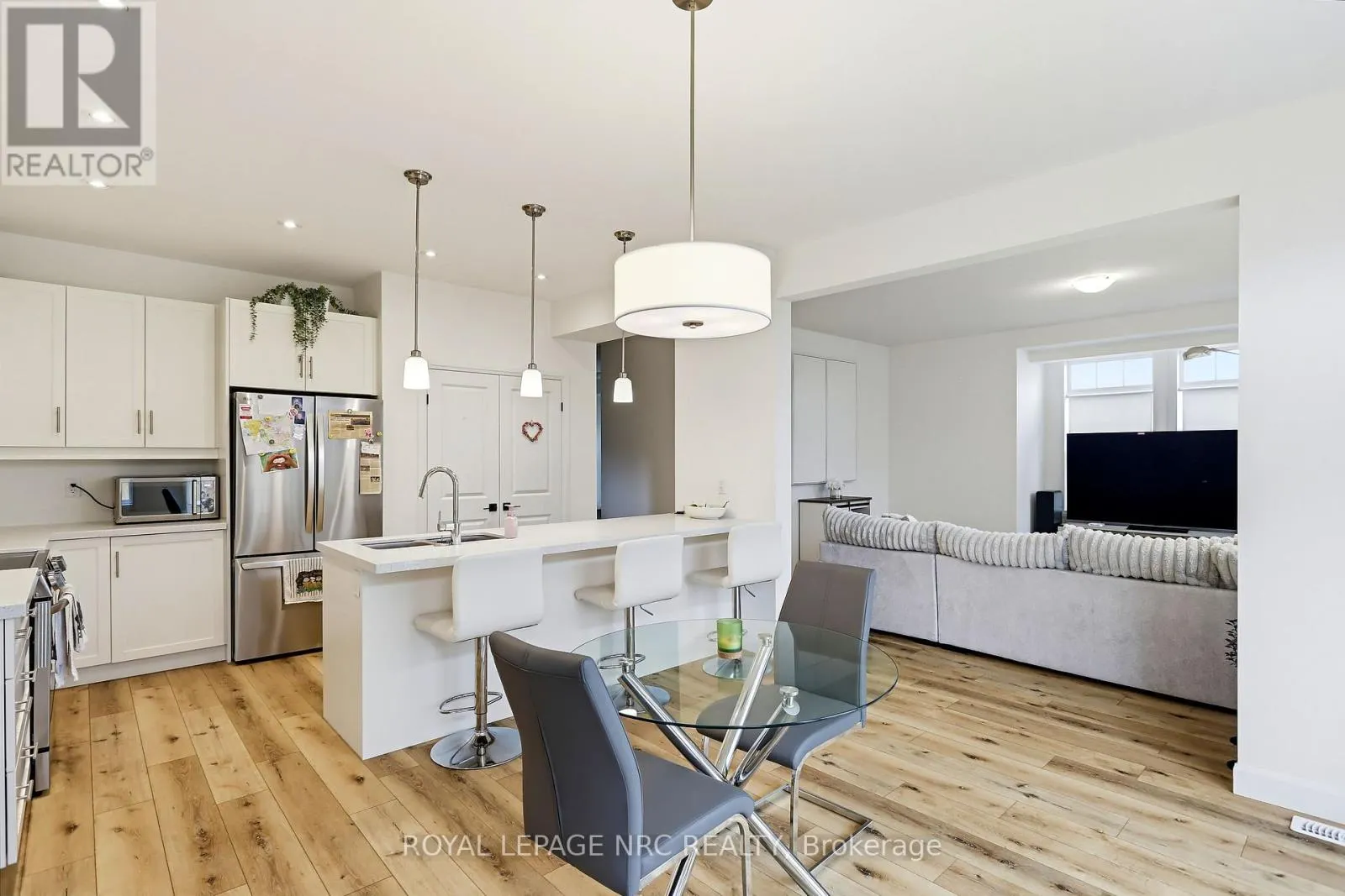 78 BEACH WALK CRESCENT