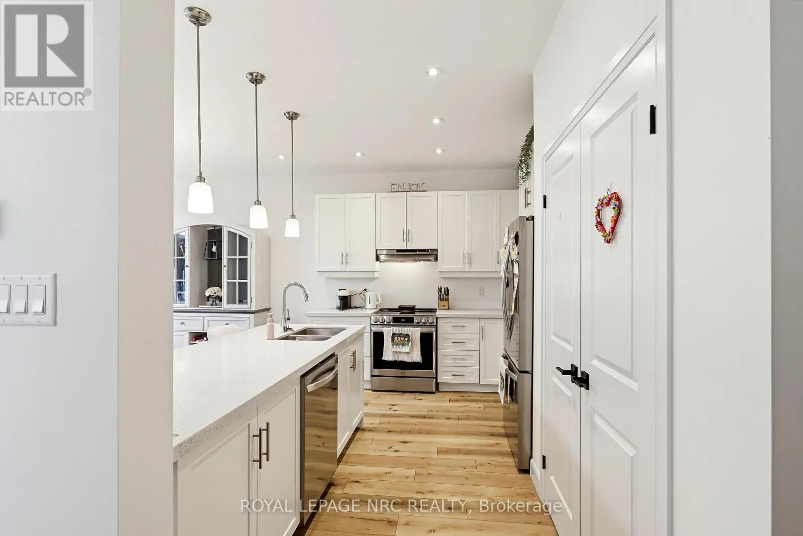 78 BEACH WALK CRESCENT